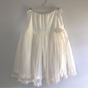 Vintage 1950s Ivory sheer skirt dropped waist petticoat soft tulle lace edge bow
